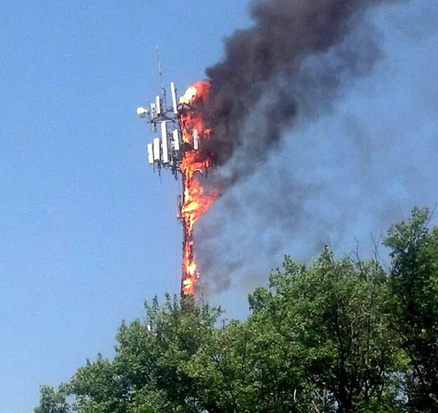 Cell tower burning in Pennsylvana - CSMonitor.com
